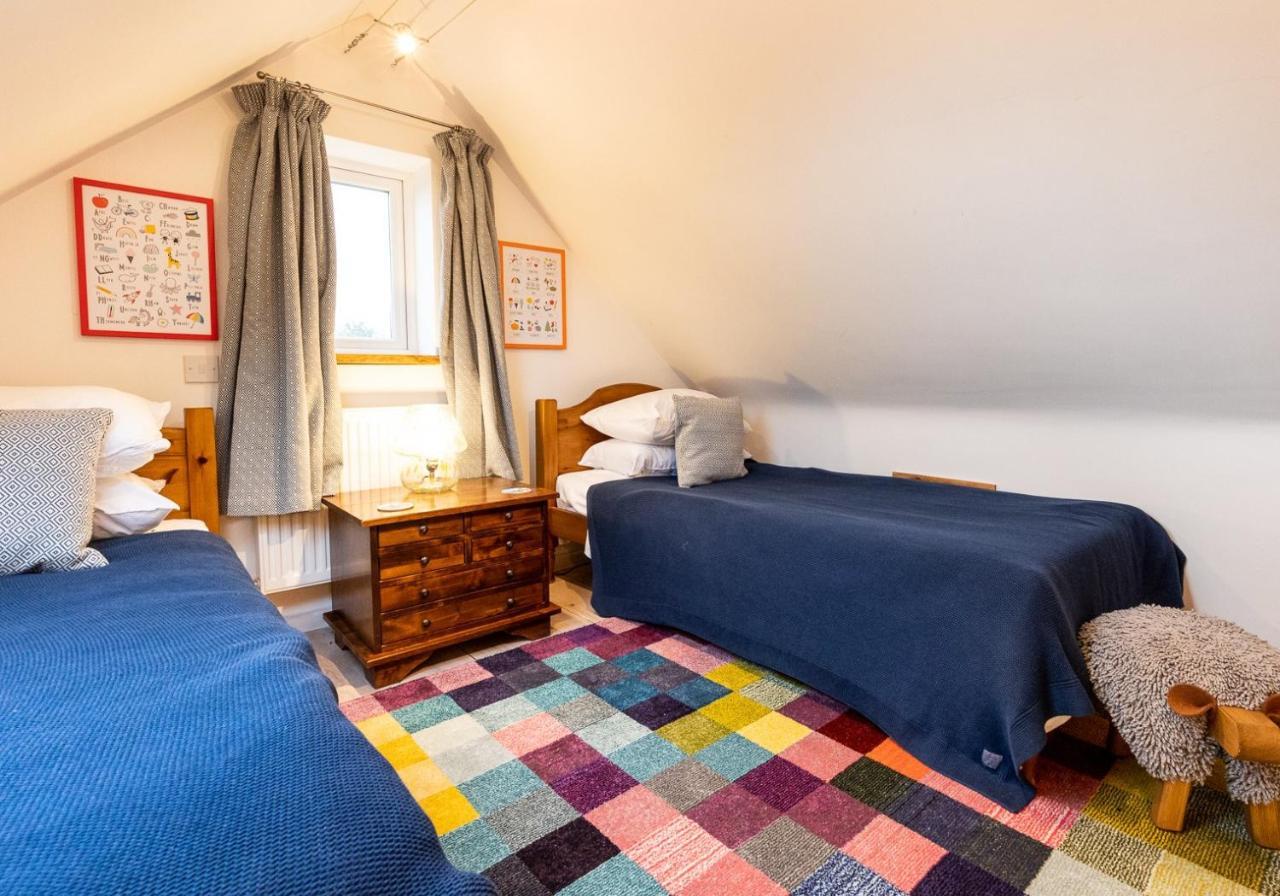 Bwthyn Capten - A Charming Cottage For Up To 6 Νιούπορτ Εξωτερικό φωτογραφία