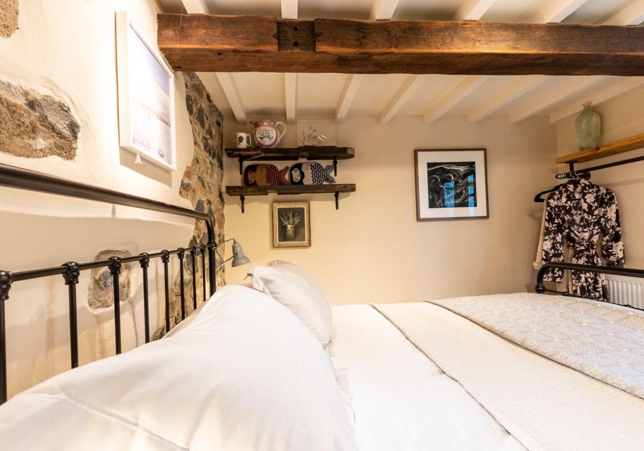 Bwthyn Capten - A Charming Cottage For Up To 6 Νιούπορτ Εξωτερικό φωτογραφία